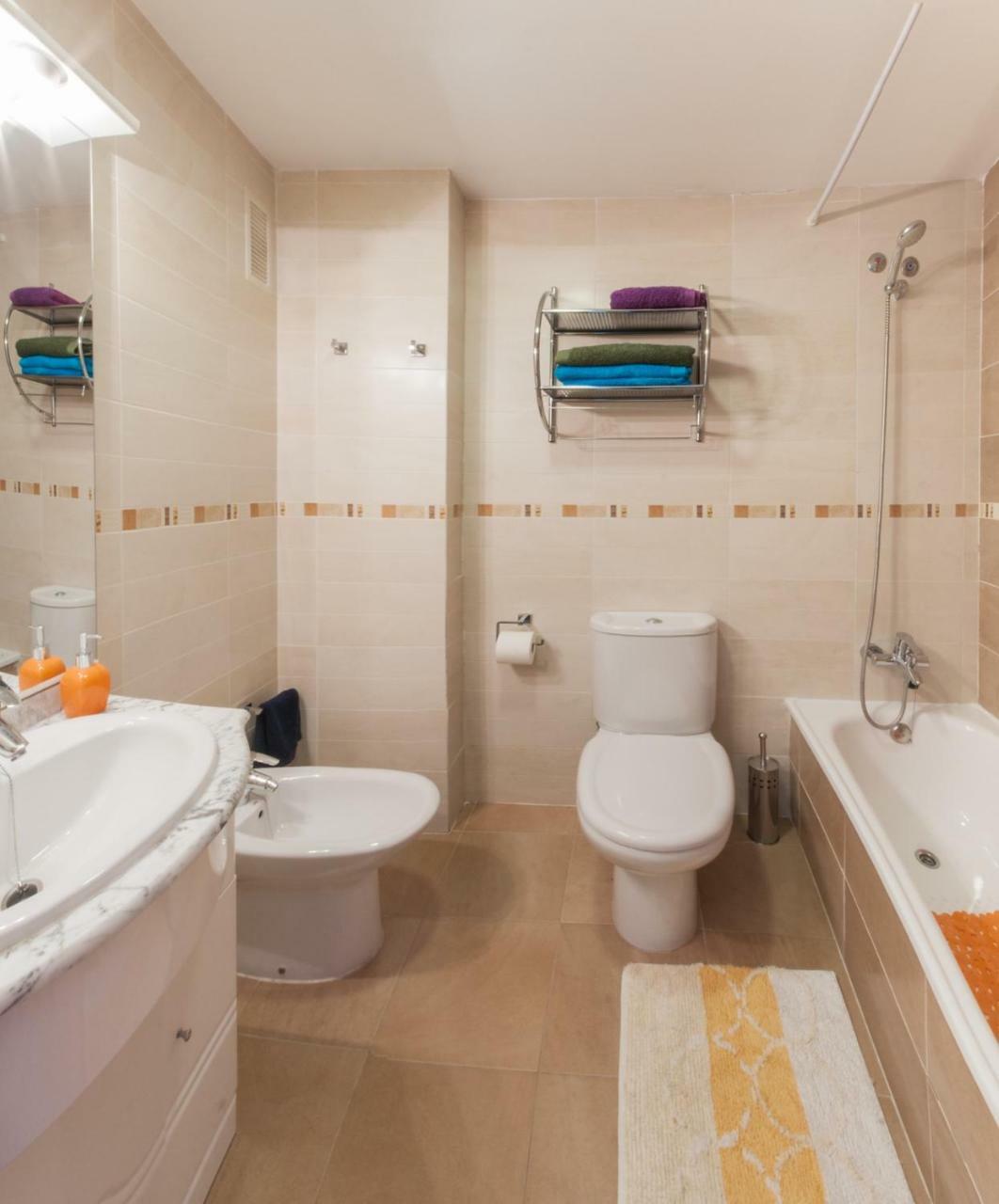 Ag Residencial El Eden * Playa de Gandia